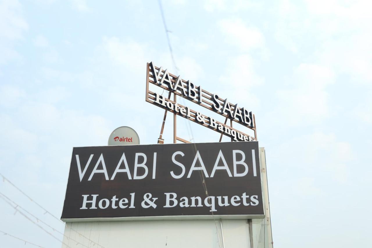 Vaabi Saabi Hotel Gurgaon Exteriör bild